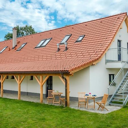 Apartmany Jedovary Trhove Sviny Bagian luar foto