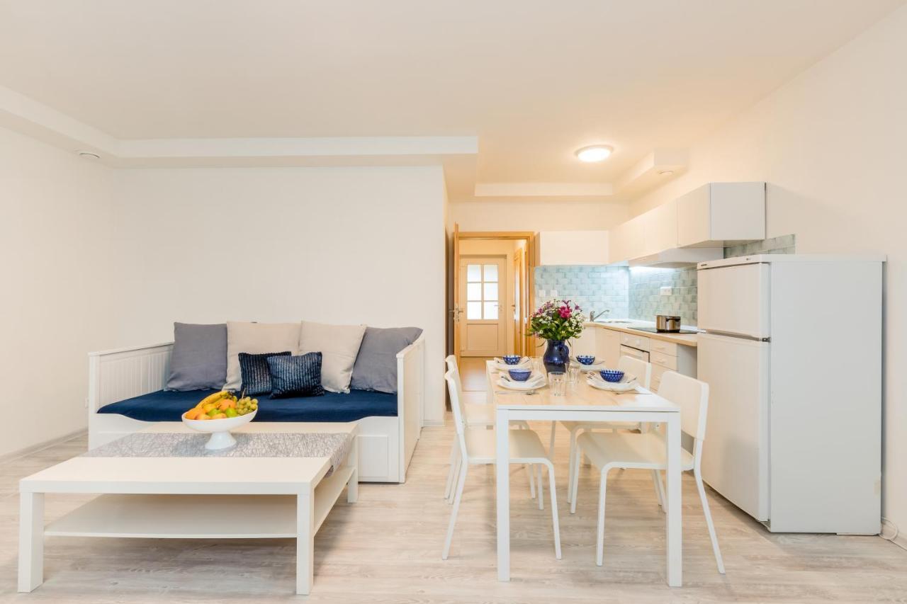 Apartmany Jedovary Trhove Sviny Bagian luar foto