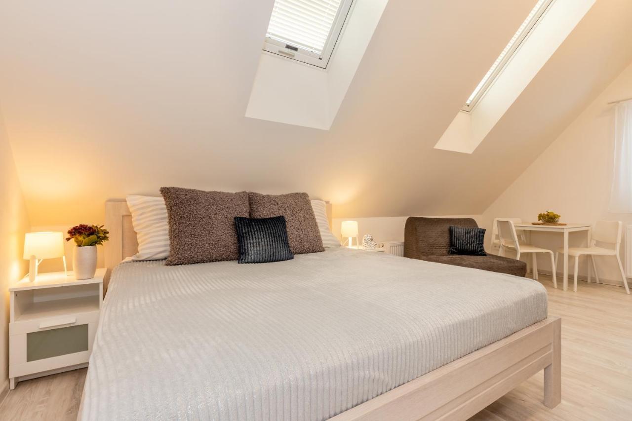Apartmany Jedovary Trhove Sviny Bagian luar foto
